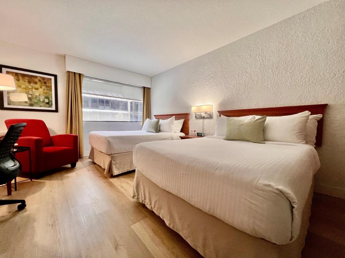 Hotel Universel Монреаль Экстерьер фото