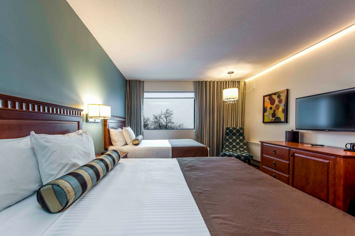 Hotel Universel Монреаль Экстерьер фото